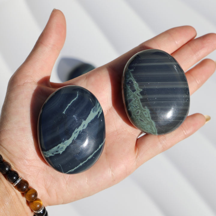 Spider Web Jasper Palm Stone