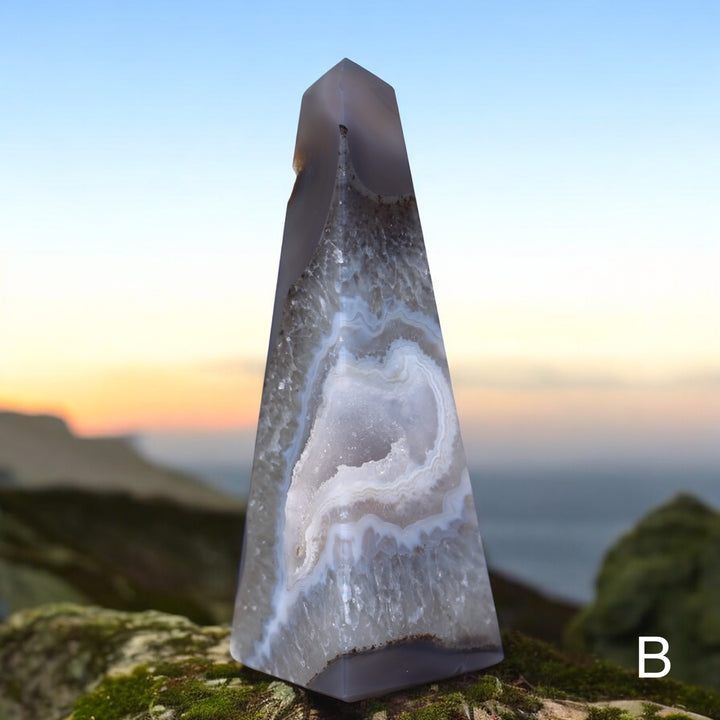 'Canyon' Druzy Agate Obelisk - Enchantia Muse