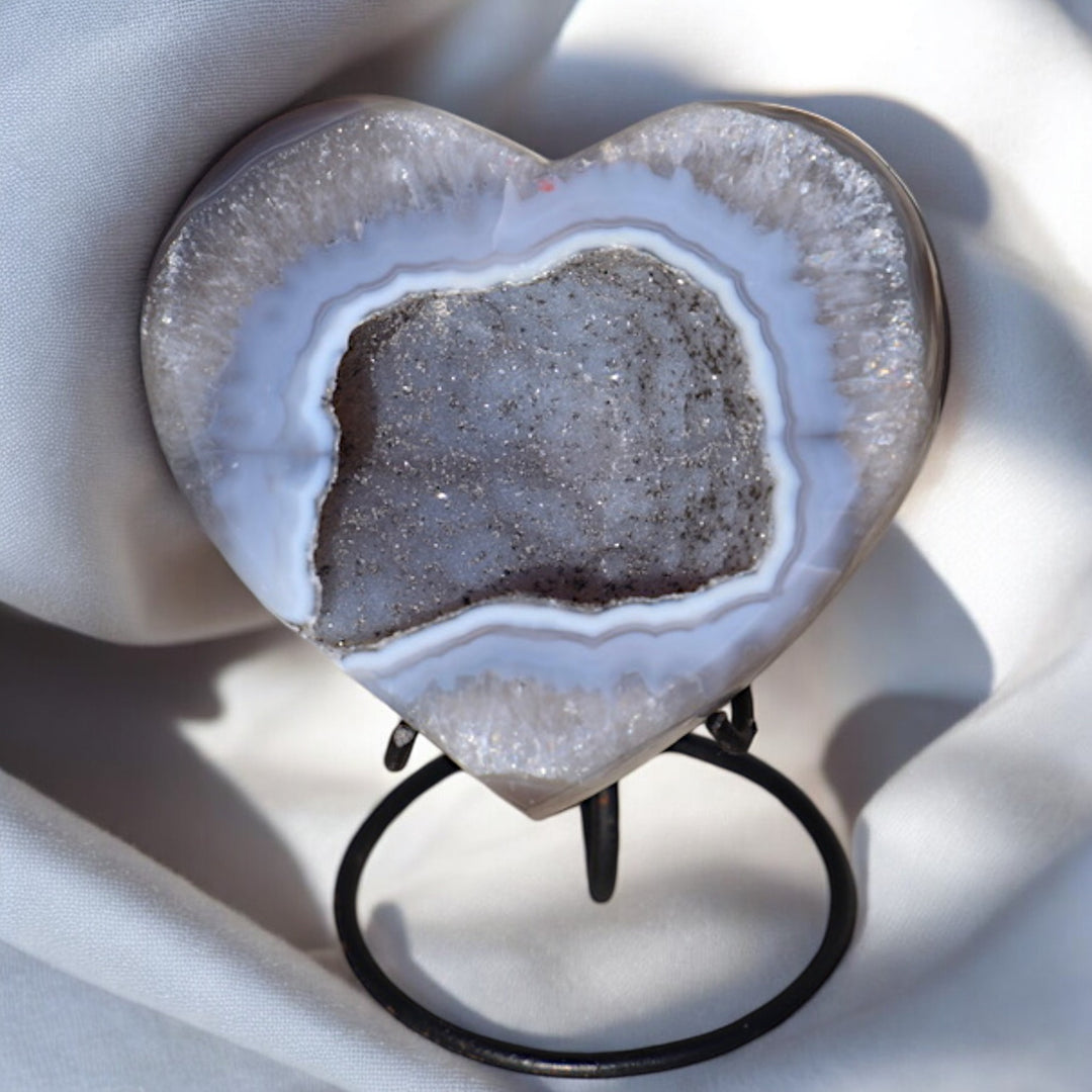 'Misty' Druzy Blue Agate Heart with Stand - Enchantia Muse