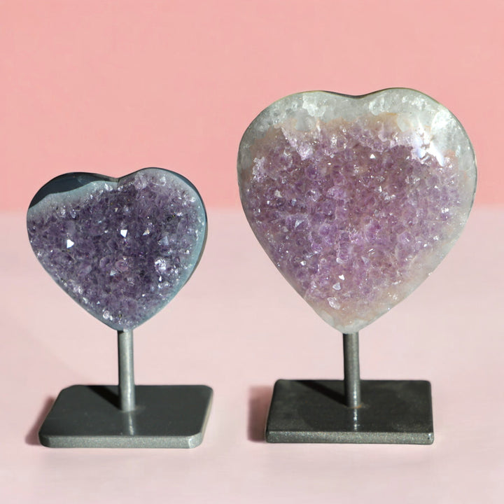 Amethyst Heart on Stand - S - Enchantia Muse