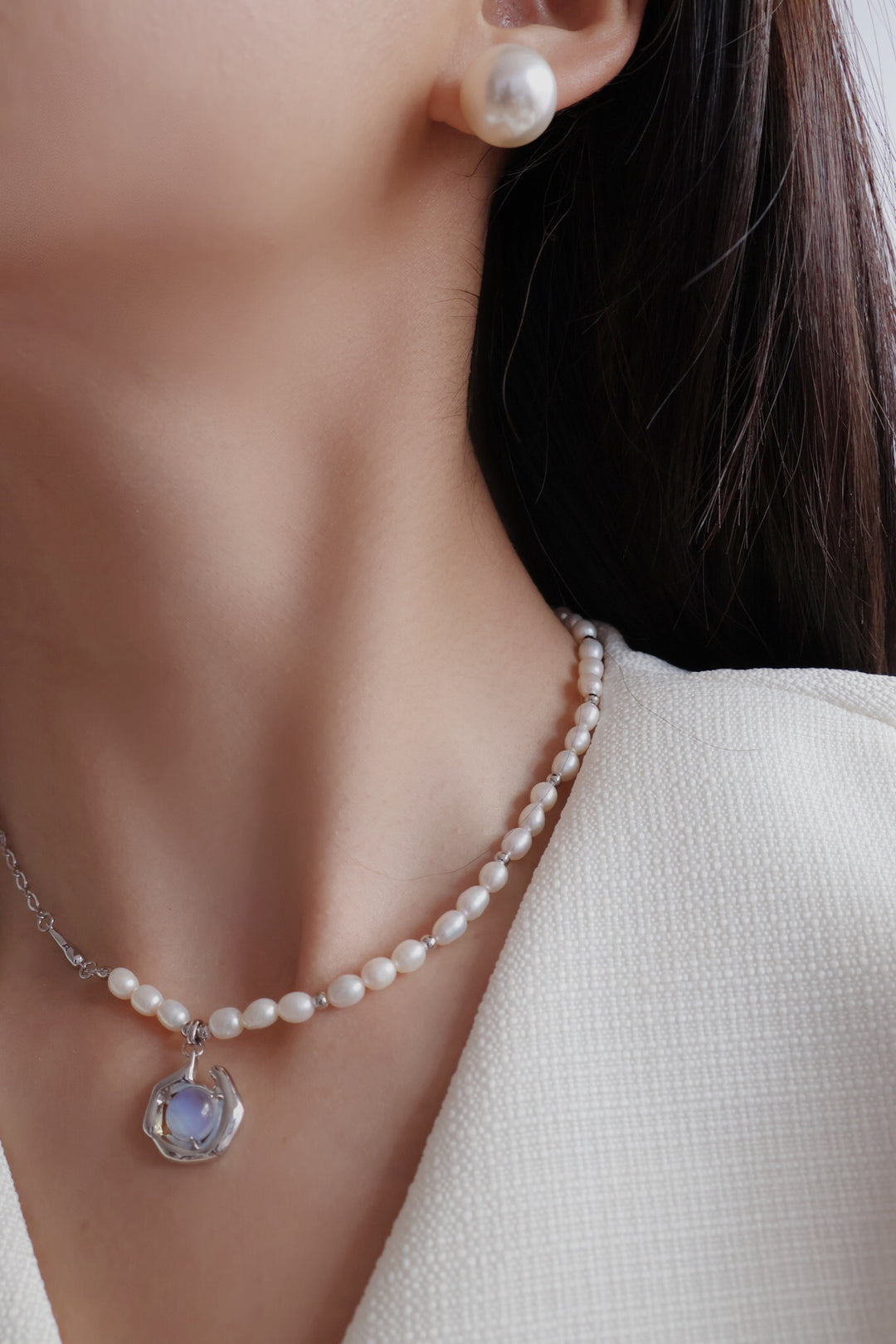 'GLOW' Opal Pearl Necklace - Enchantia Muse