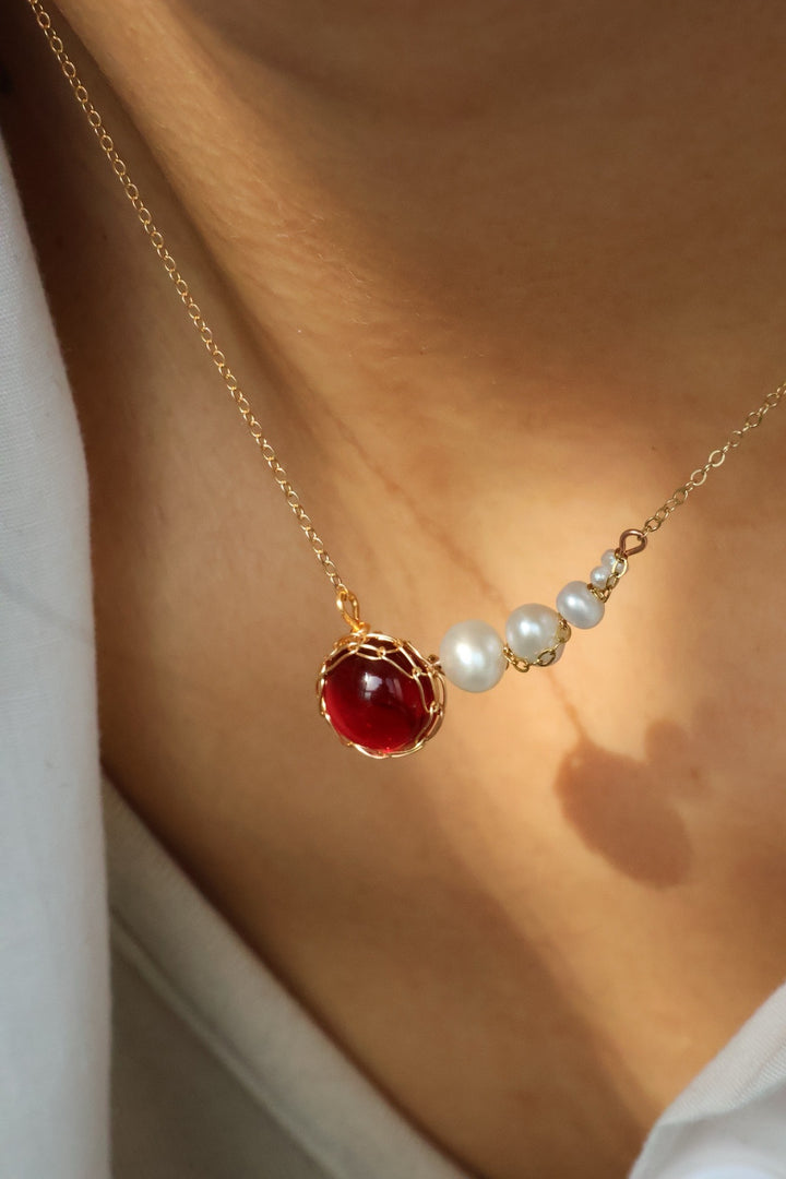 'CRIMSON' Garnet Pearl Necklace - Enchantia Muse