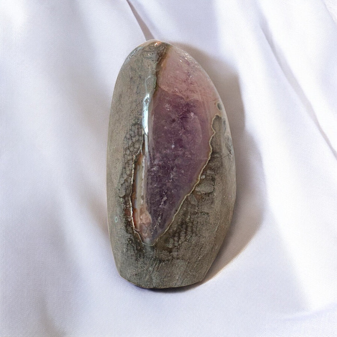 Bi-color Sugar Druzy Rainbow Amethyst Cut Base