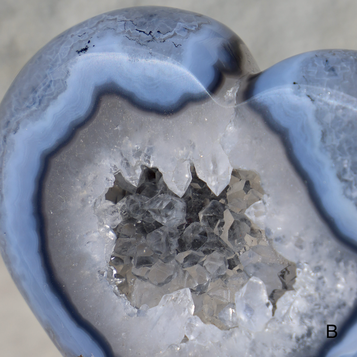 'Misty' Druzy Blue Agate Heart with Stand - Enchantia Muse