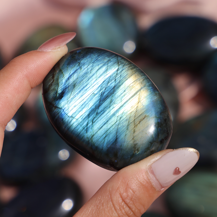 Labradorite Palm Stone - Enchantia Muse