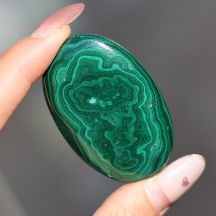 Malachite Palm Stone - Enchantia Muse