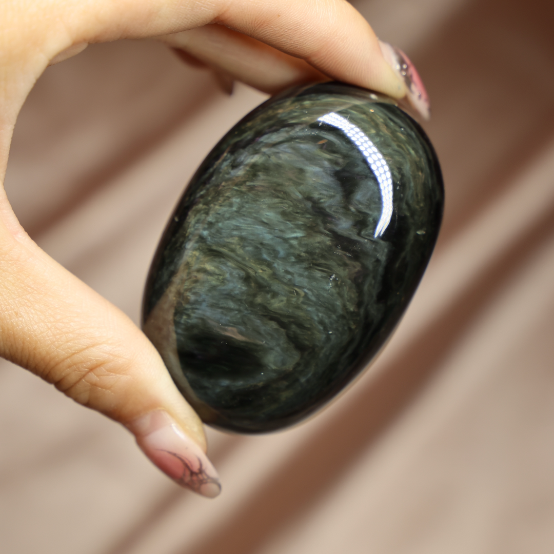 Velvet Obsidian Palm Stone #10