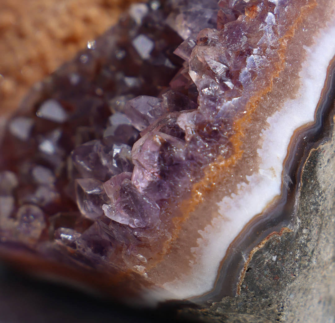 'AGNES' Natural Bicolor Rainbow Amethyst Agate Piece - Enchantia Muse