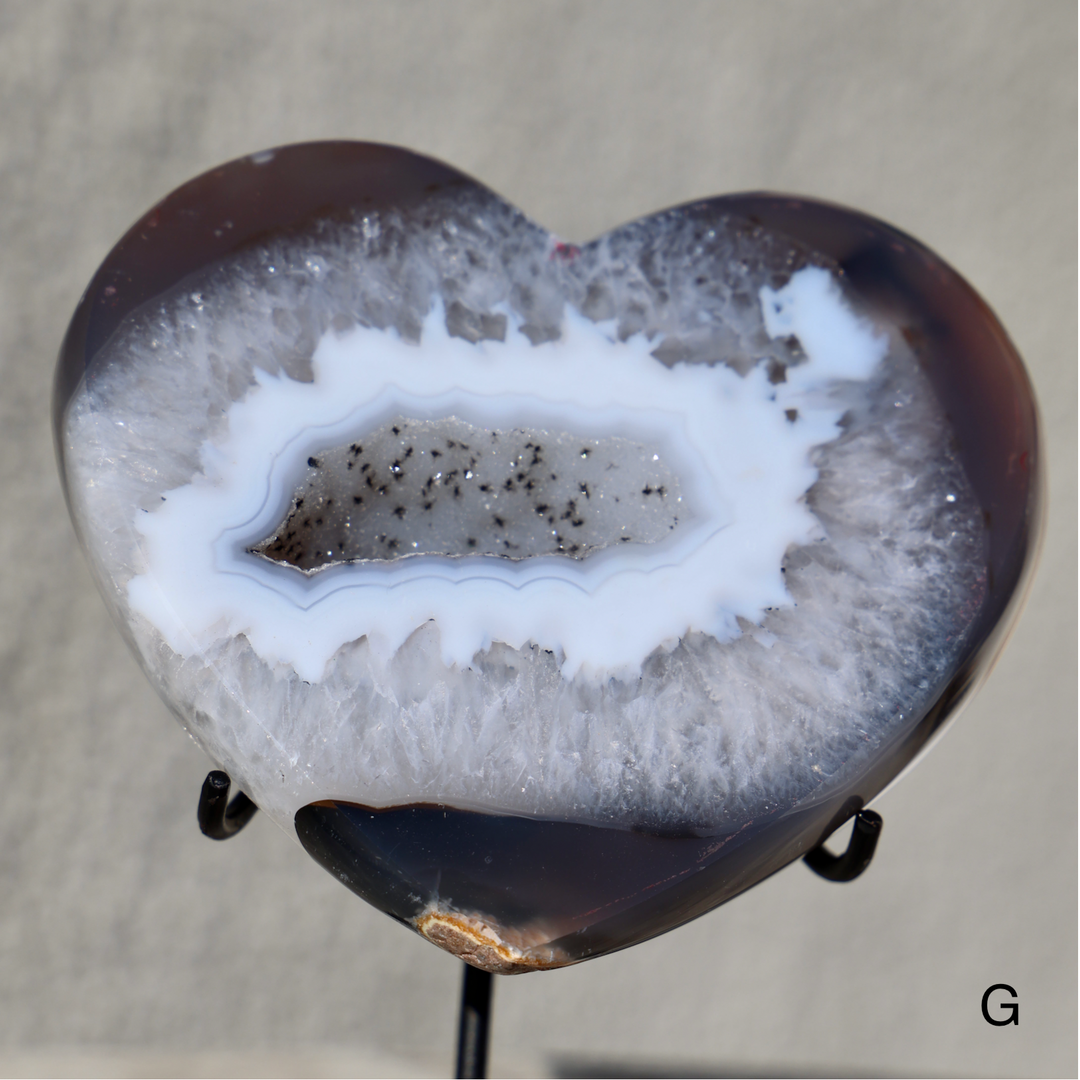 'Chocolate' Druzy Agate Heart with Stand - Enchantia Muse