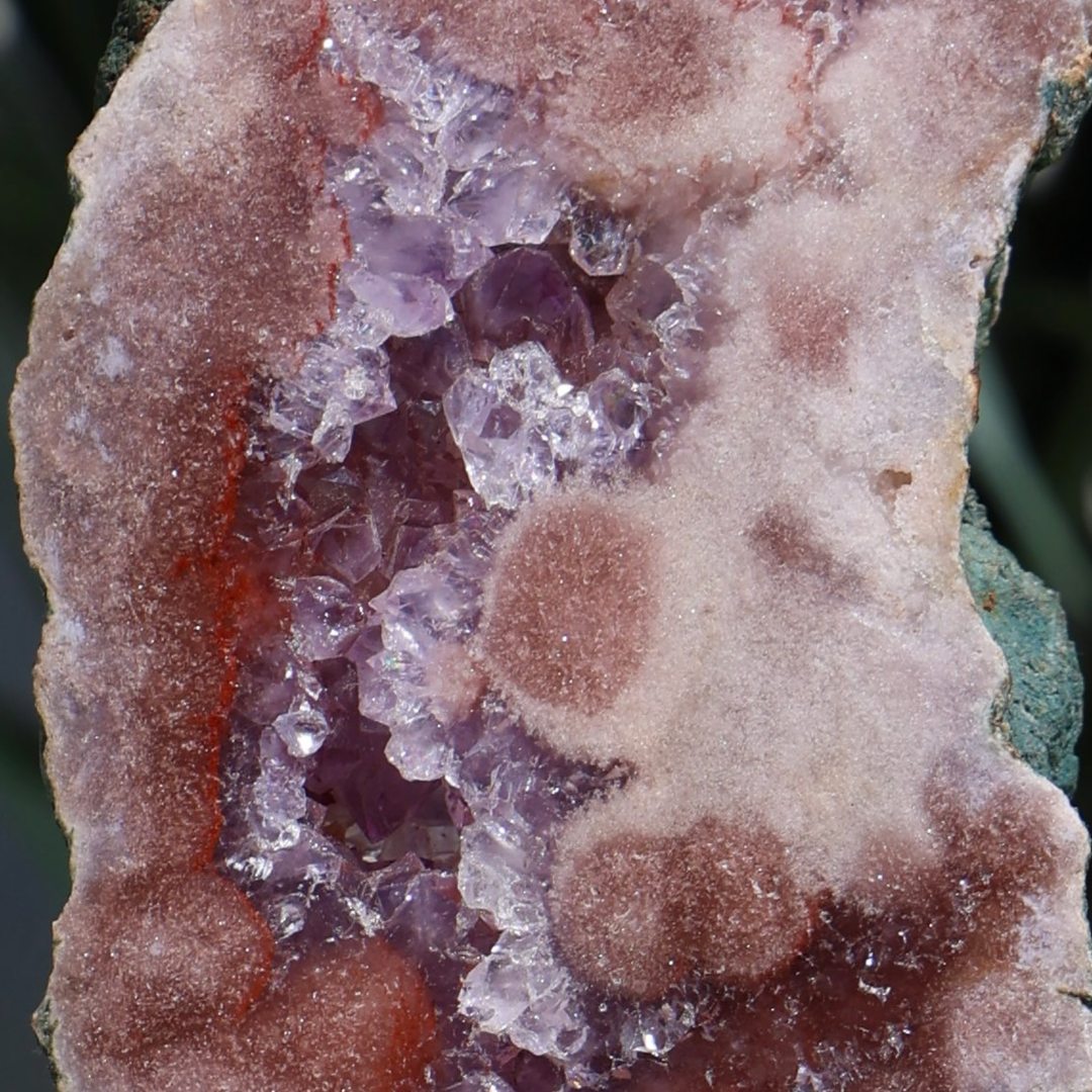 'Roseluxe' Natural Pink Amethyst Slab on Stand - L - Enchantia Muse