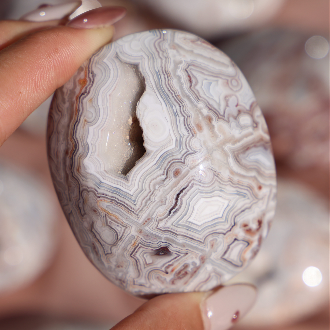 Mexican Crazy Lace Agate Palm Stone - Enchantia Muse