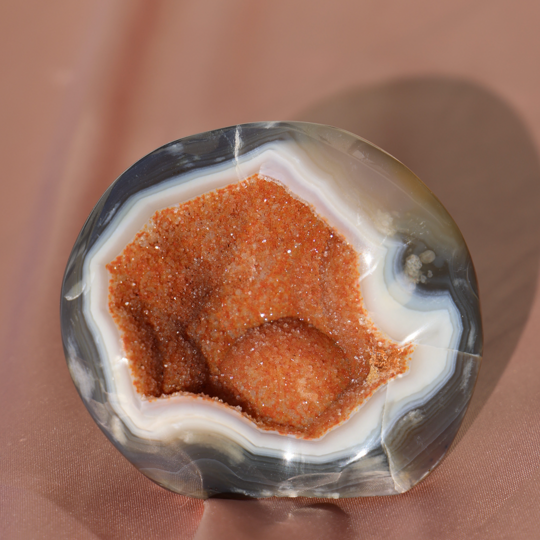 'SUNDARA' Orange Agate Geode - Enchantia Muse