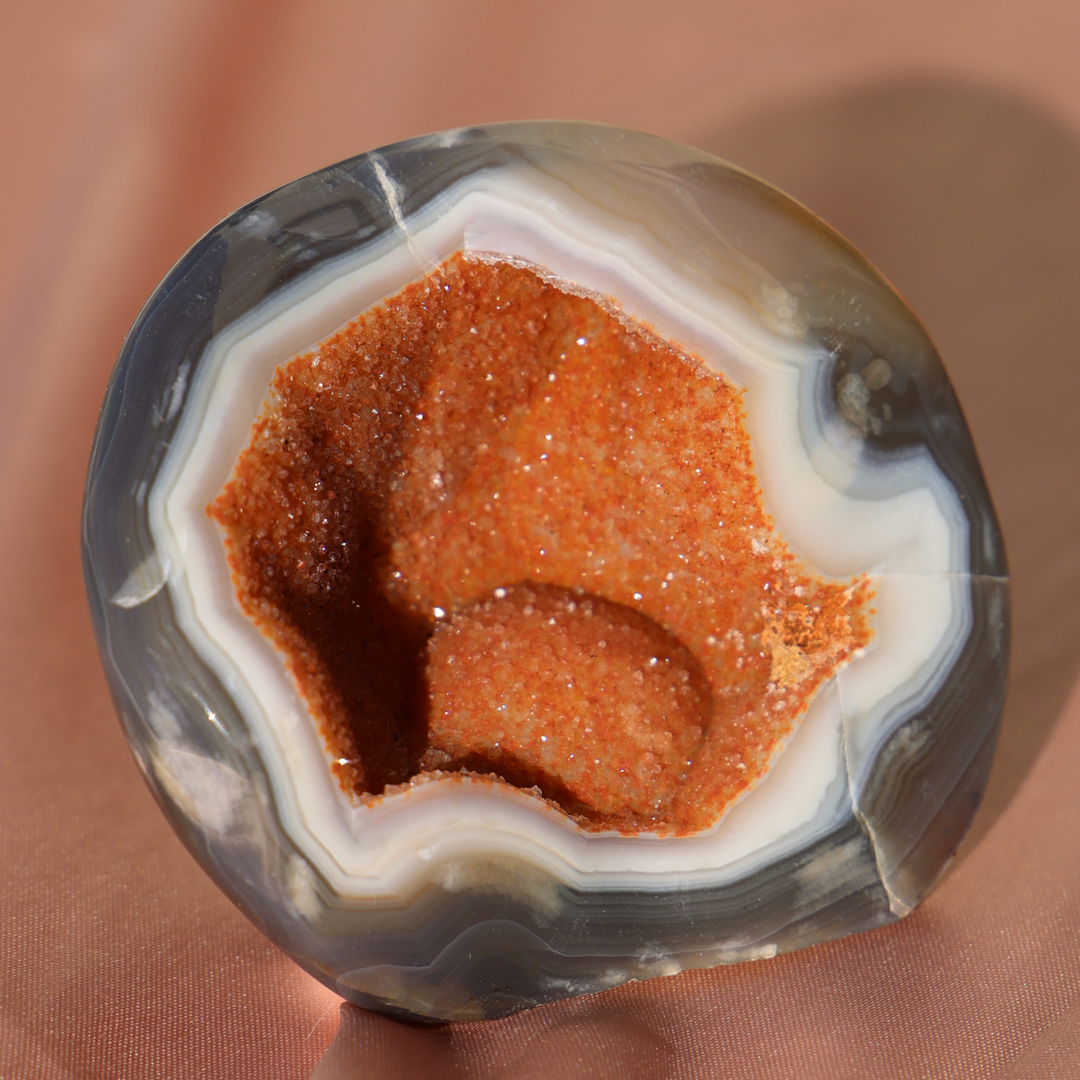 'SUNDARA' Orange Agate Geode - Enchantia Muse