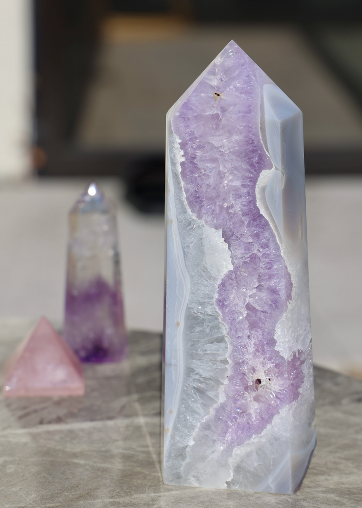 'CASCADE' Amethyst Agate Tower - XL