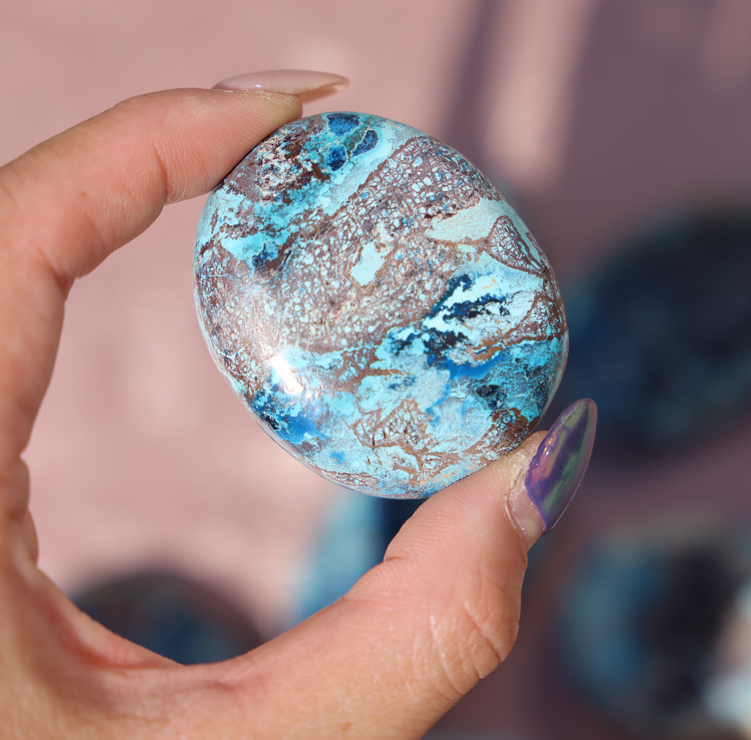 Shattuckite Palm Stone