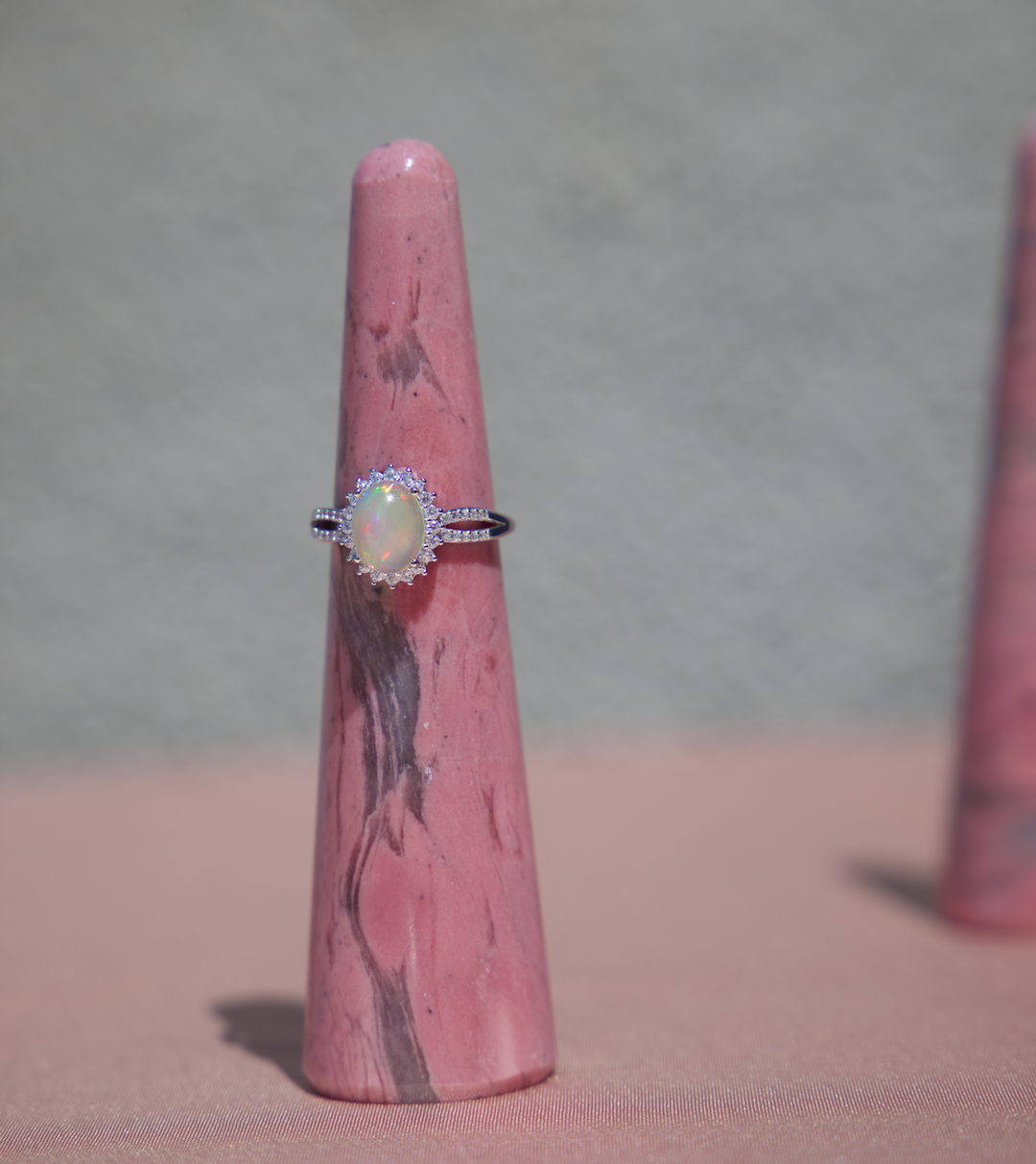 Rhodonite Ring Holder