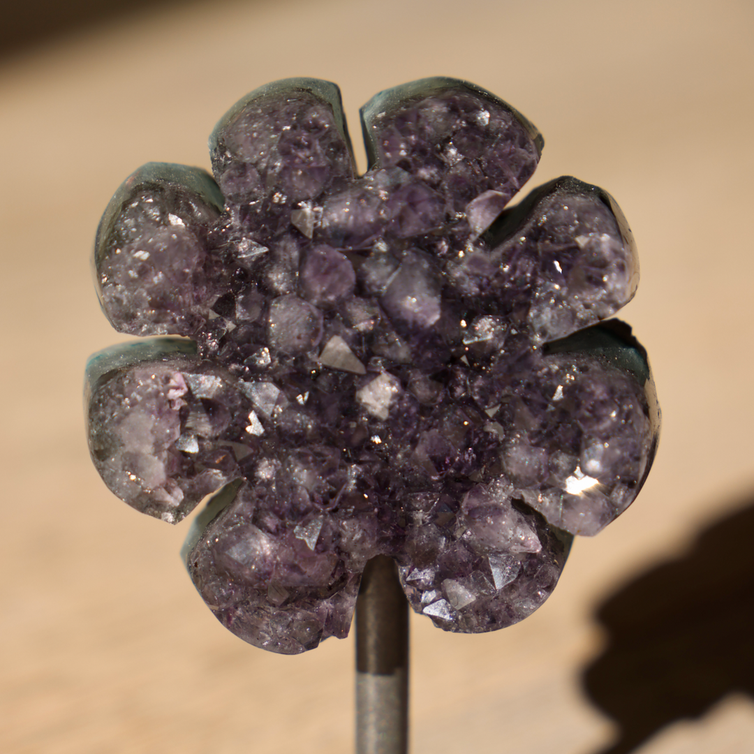 Amethyst Lucky Leaf on Stand - S