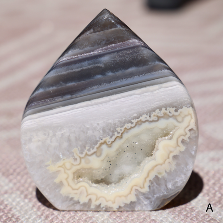 'Dewdrop' Druzy Agate Agate Flame - M