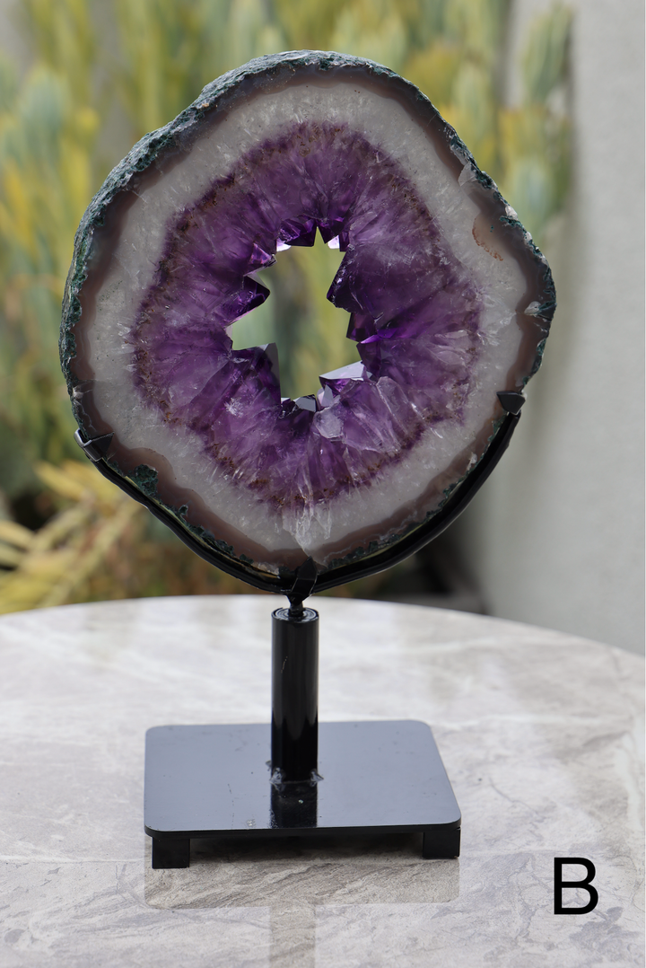 'Halo Passage' High Quality Amethyst Portal on Stand