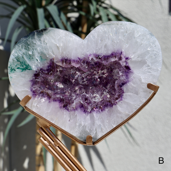 'Heartlight' Amethyst Heart Portal on Stand - L/XL