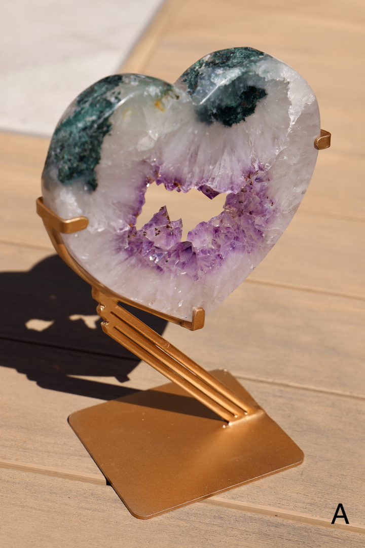 'Heartlight' Amethyst Heart Portal on Stand - L/XL