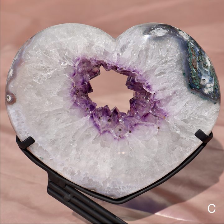 'Heartlight' Amethyst Heart Portal on Stand - L/XL