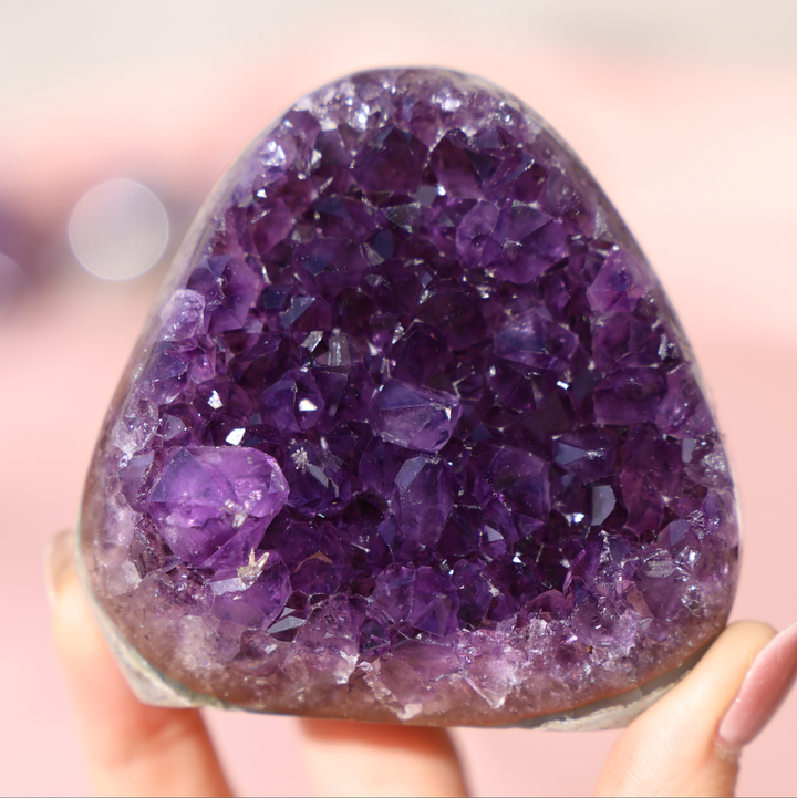 High Quality Uruguay Amethyst Cut Base