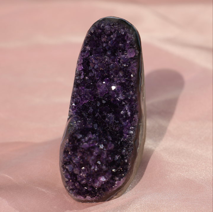 High Quality Uruguay Amethyst Cut Base