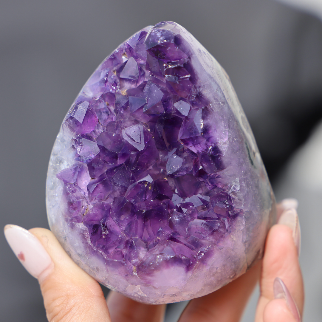 High Quality Uruguay Amethyst Cut Base