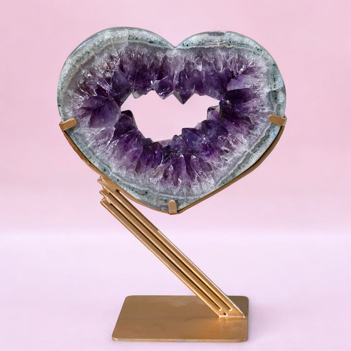 'Ivy Glow' Amethyst Heart Portal on Stand - L/XL