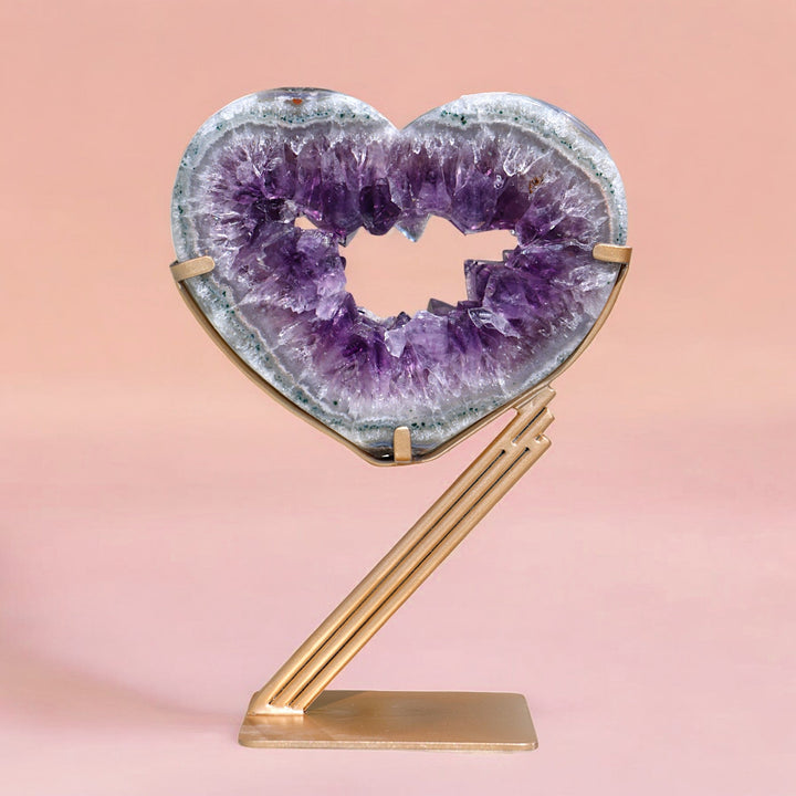 'Ivy Glow' Amethyst Heart Portal on Stand - L/XL