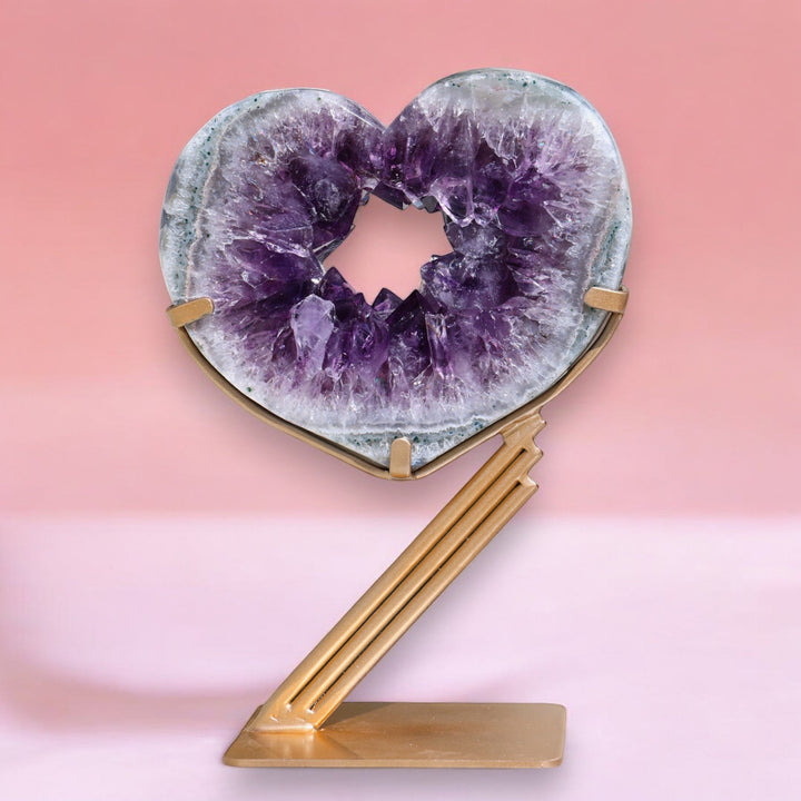 'Ivy Glow' Amethyst Heart Portal on Stand - L/XL