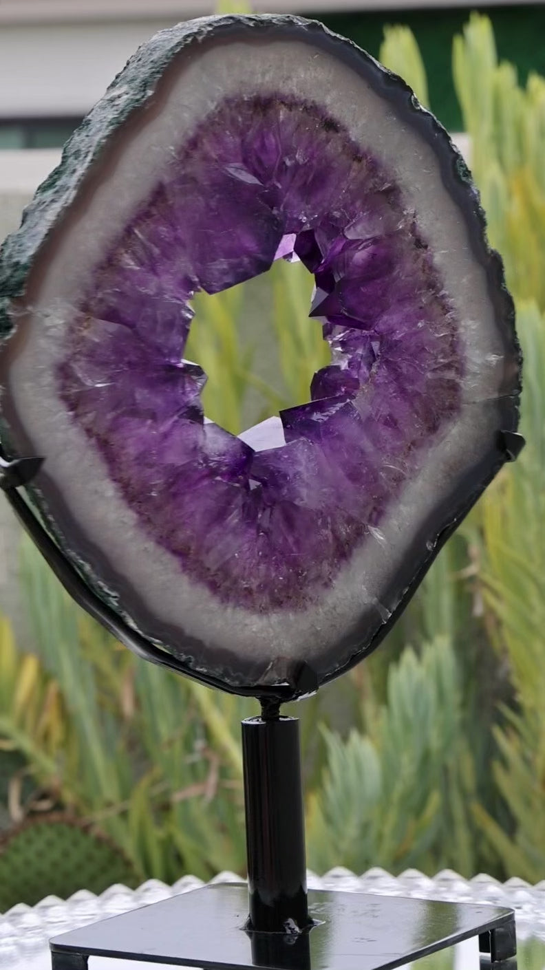 'Halo Passage' High Quality Amethyst Portal on Stand