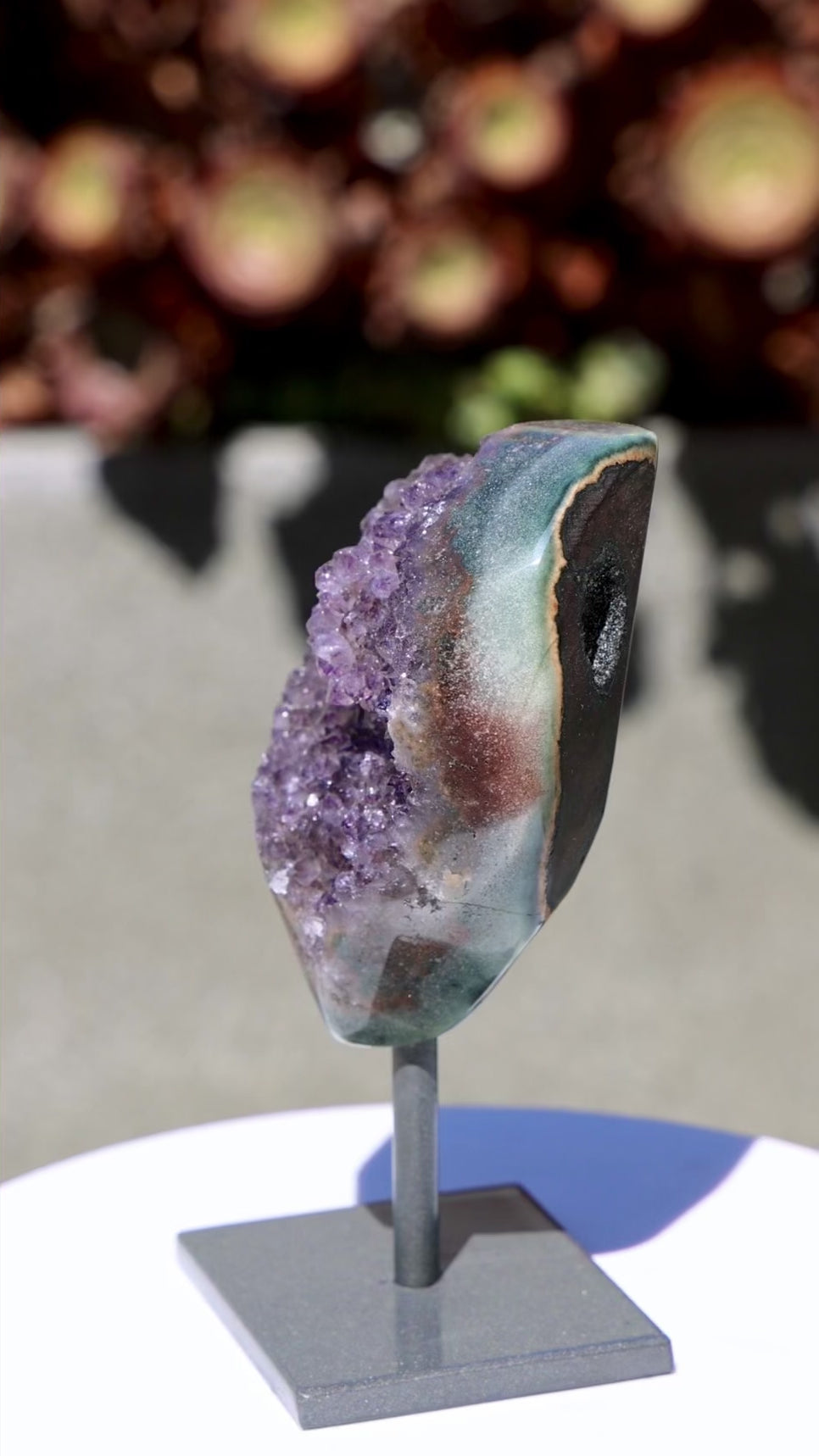 '360°' amethyst crystal on Stand