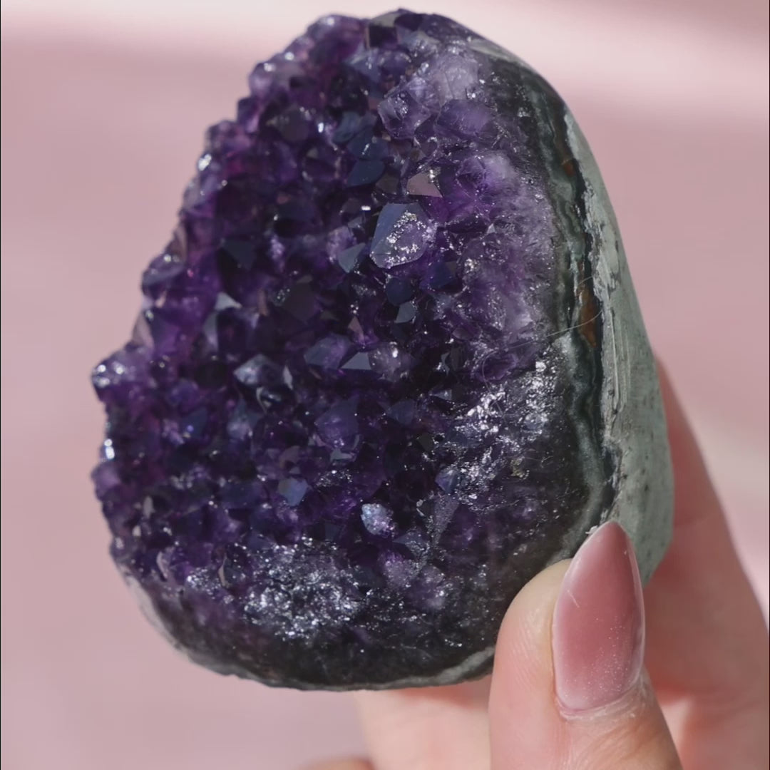 High Quality Uruguay Amethyst Cut Base