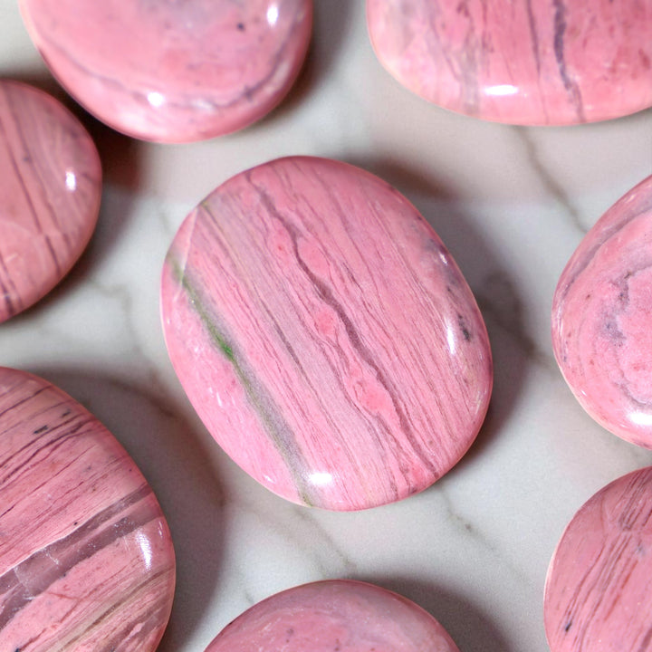 High Quality Rhodonite Palm Stone