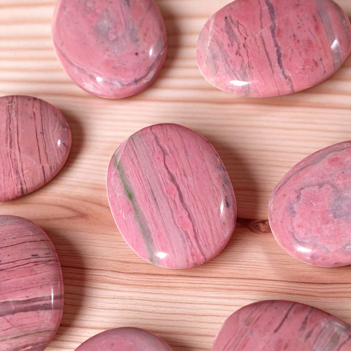 High Quality Rhodonite Palm Stone